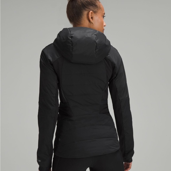 Lululemon down for it all hooded jacket in black - Picture 8 of 11